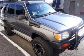 TOYOTA HILUX SW4 3.0 4X4 8V TURBO DIESEL 4P MANUAL